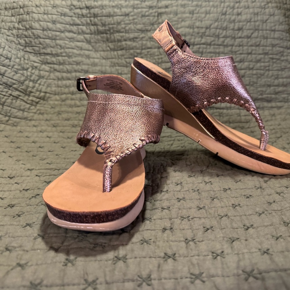 OTBT Bronze Metallic Sandals